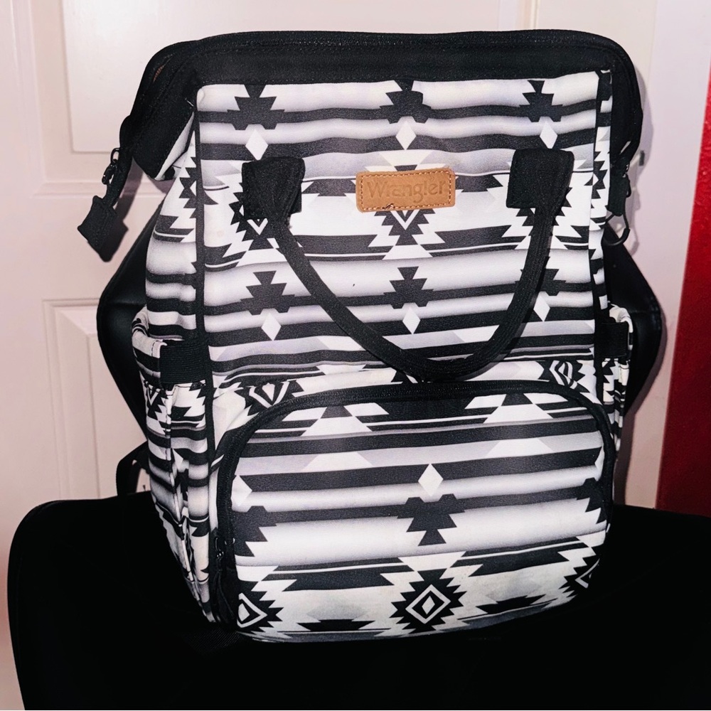 Wrangler Aztec Print Diaper Bag - Picture 6 of 10